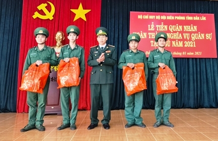 Đắk Lắk tiễn quân nhân hoàn thành nghĩa vụ trở về địa phương